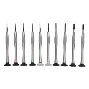 Assortiment de tournevis et clés écrous