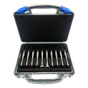 Assortiment de tournevis et clés écrous